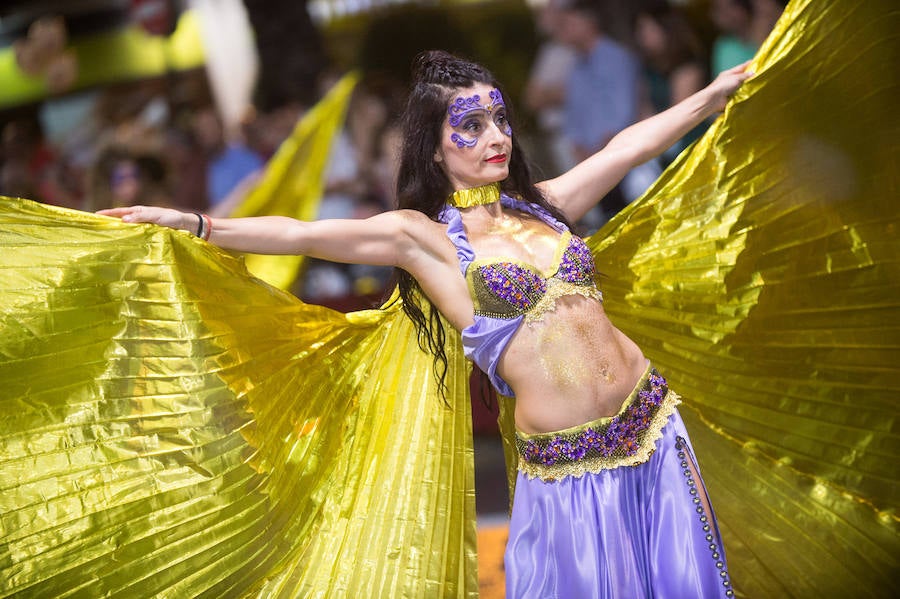 Este año, como novedad, el bando moro, encabezado por el rey Aben Hud, abre el desfile