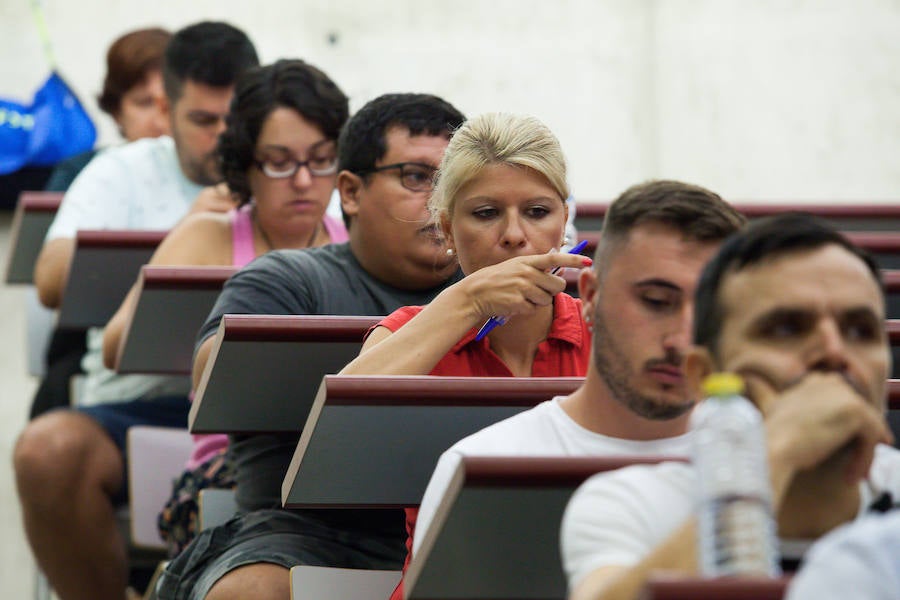 Las pruebas se llevaron a cabo este domingo en las aulas del campus de Espinardo, del La Merced, por el Edificio Rector Sabater y por el pabellón docente de Ciencias de la Salud, en el Hospital Clínico Universitario Virgen de la Arrixaca