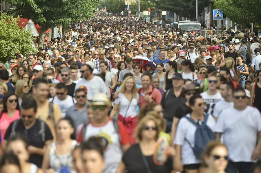 La ciudad se vuelca con la Fuensanta en una romería que ha superado la previsión de lluvias