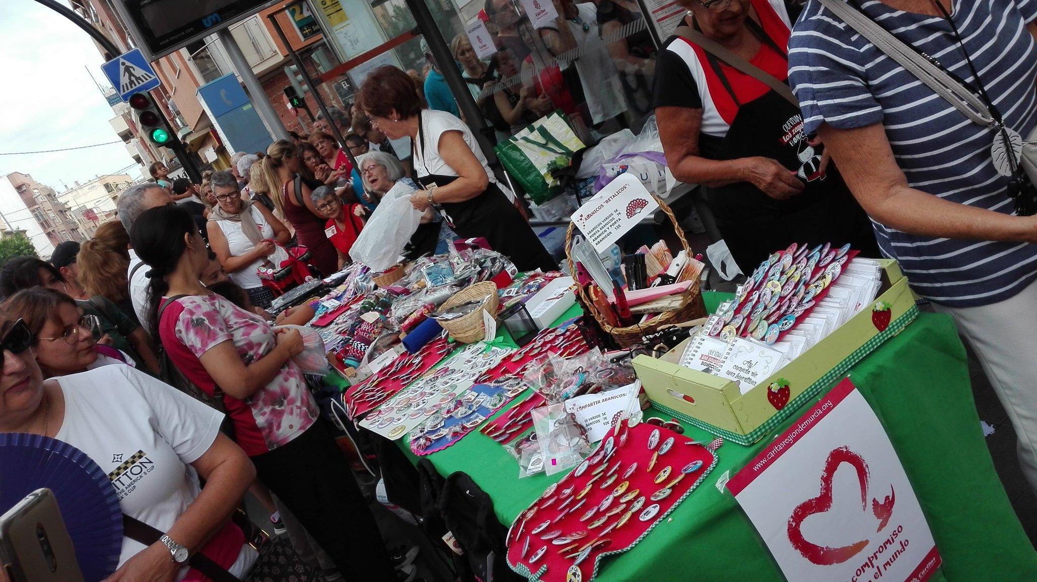 Una multitud de murcianos han acompañado a su Patrona en su tradicional romería por la ciudad