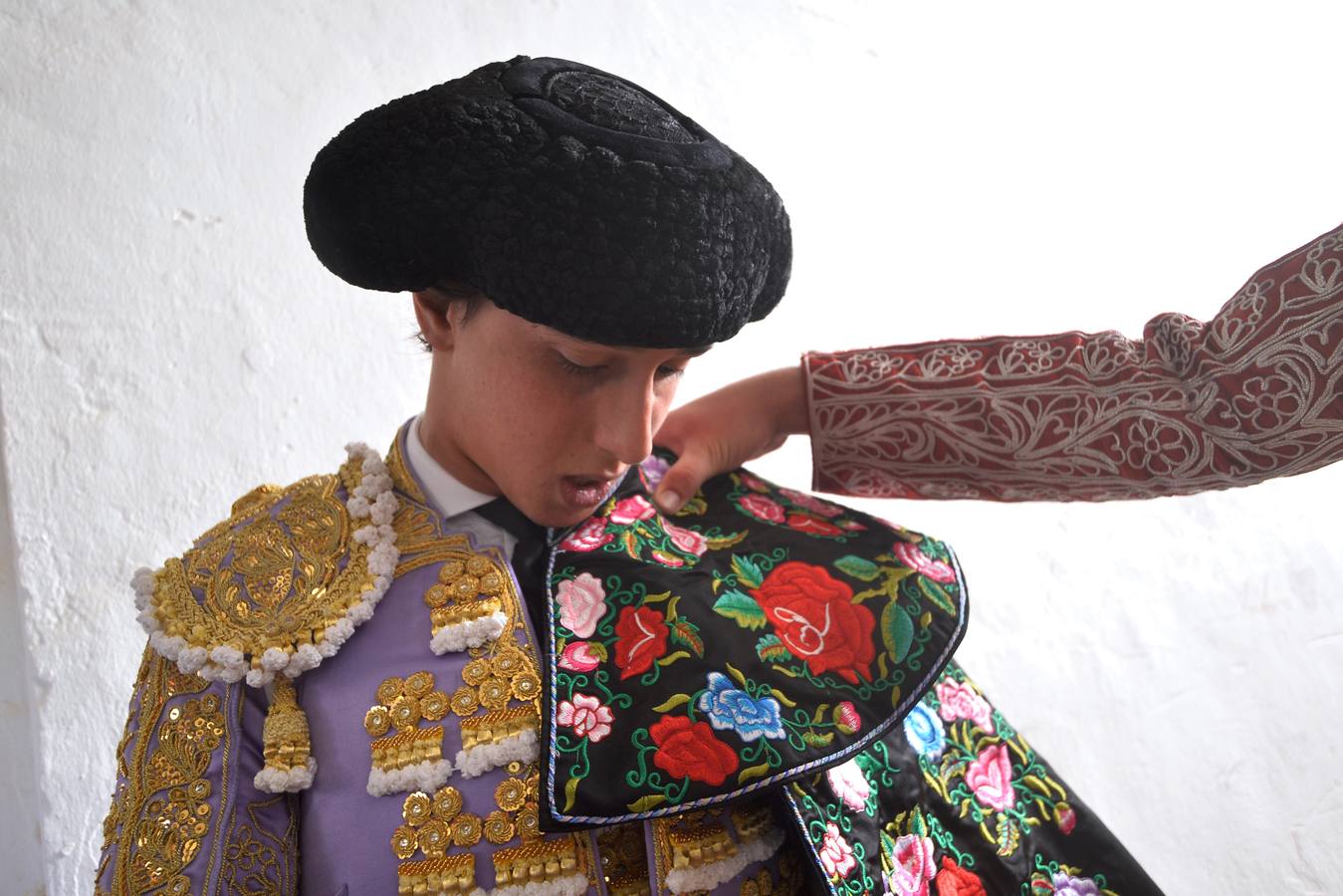 Pepín Liria, El Fandi y Roca Rey han abierto la puerta grande de La Condomina tras repartirse nueve orejas en la última corrida a pie de la prensa