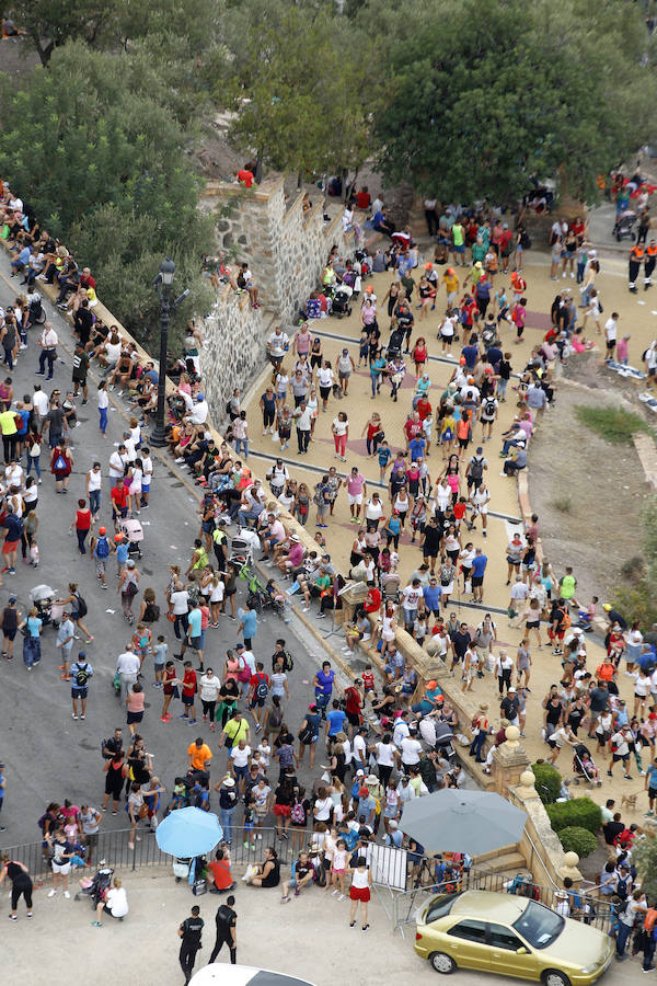 La Policía Nacional ha movilizado el helicóptero EC 135, con base en Valencia, para supervisar desde el aire el itinerario de la Fuensanta 