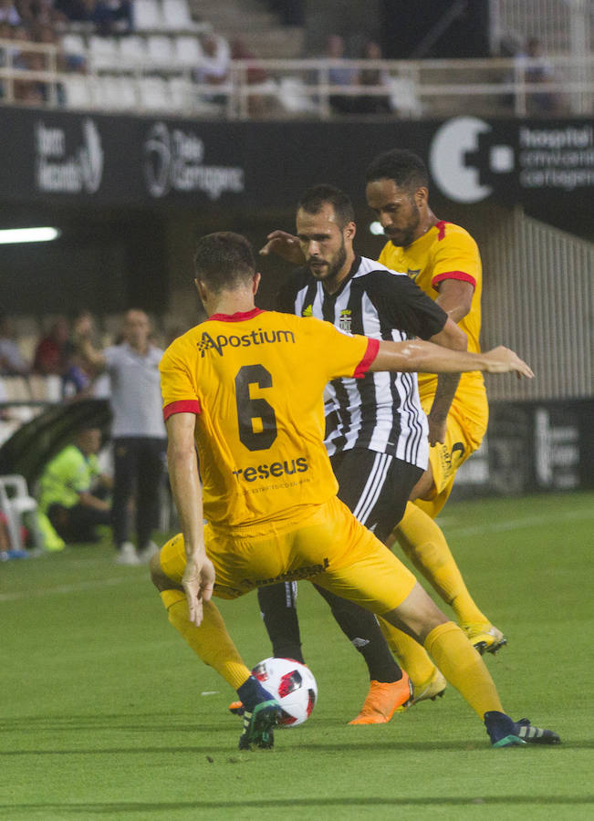 El equipo universitario gana los tres puntos en el Cartagonova tras un gol de Ismael en los últimos minutos, en un partido en el que el Efesé un mejor resultado