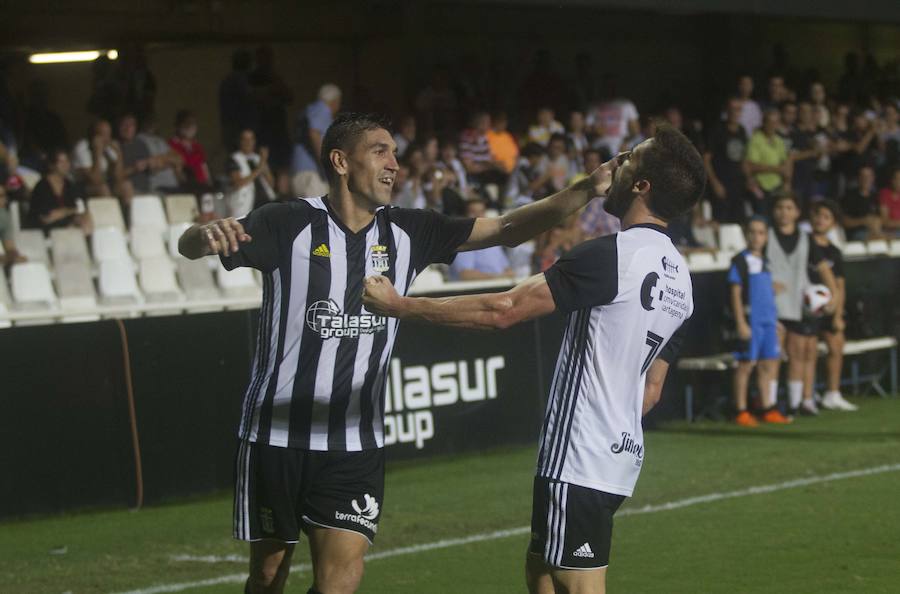 El equipo universitario gana los tres puntos en el Cartagonova tras un gol de Ismael en los últimos minutos, en un partido en el que el Efesé un mejor resultado