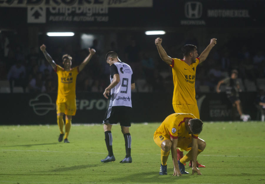 El equipo universitario gana los tres puntos en el Cartagonova tras un gol de Ismael en los últimos minutos, en un partido en el que el Efesé un mejor resultado