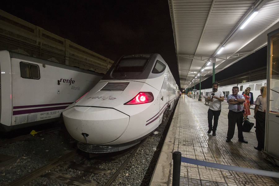 El Alvia salió de Cartagena a las 5.50 horas, llegando a Atocha a las 10.15 horas con cuatro minutos de retraso.