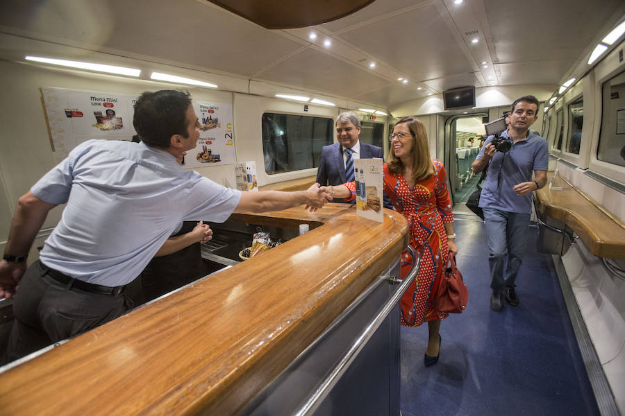 El Alvia salió de Cartagena a las 5.50 horas, llegando a Atocha a las 10.15 horas con cuatro minutos de retraso.