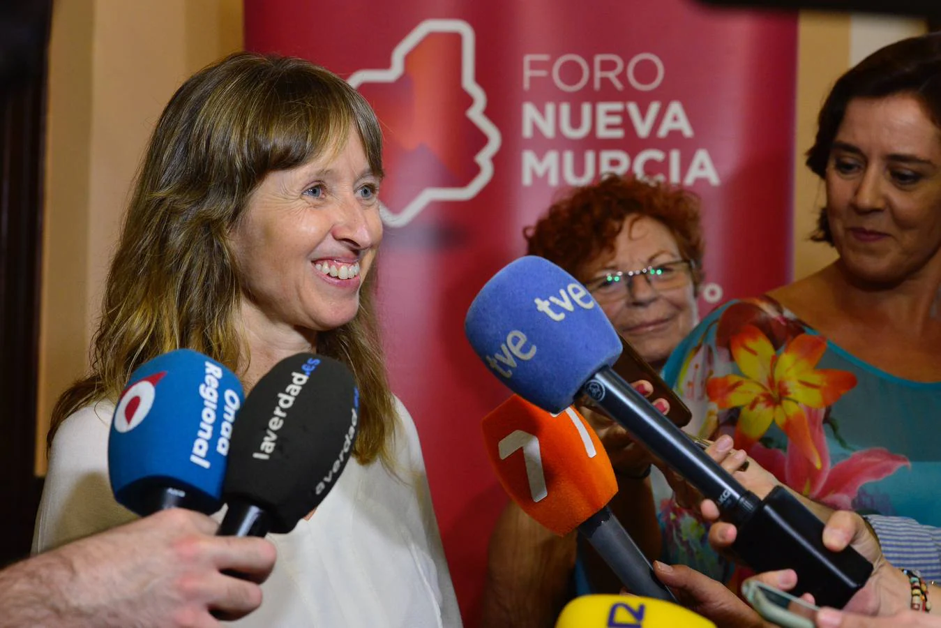 La investigadora lanzó un esperanzador anuncio en el Foro Nueva Murcia, donde ofreció una conferencia con motivo del Día Mundial del Alzhéimer: en cinco o diez años, pronosticó, será posible este diagnóstico precoz a partir de un simple análisis de sangre. 