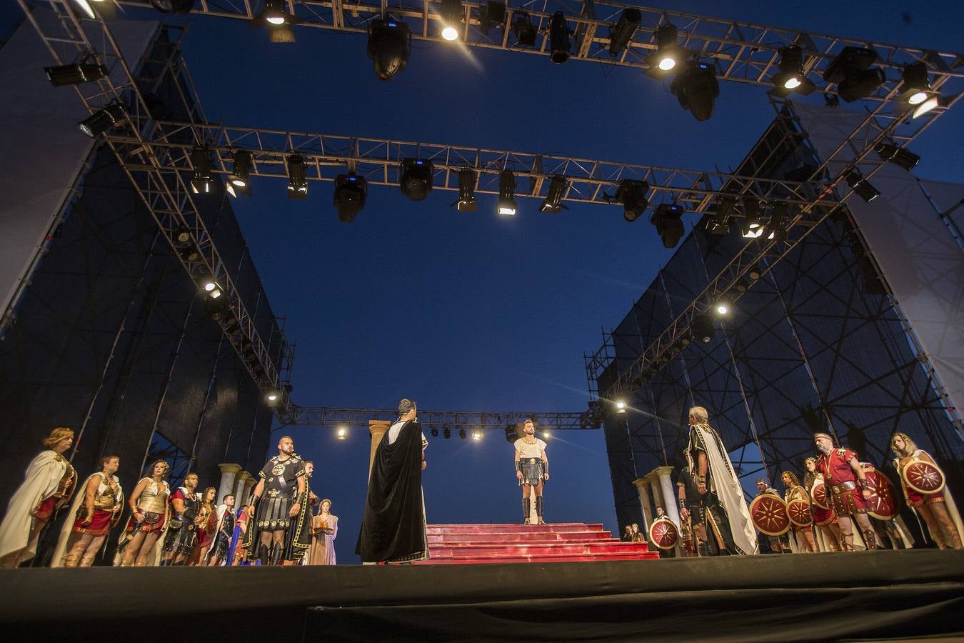 Los carthagineses dan más vistosidad a esta escenificación gracias al cambio de explanada en Alfonso XII