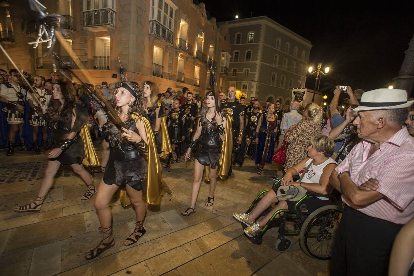 Los carthagineses dan más vistosidad a esta escenificación gracias al cambio de explanada en Alfonso XII