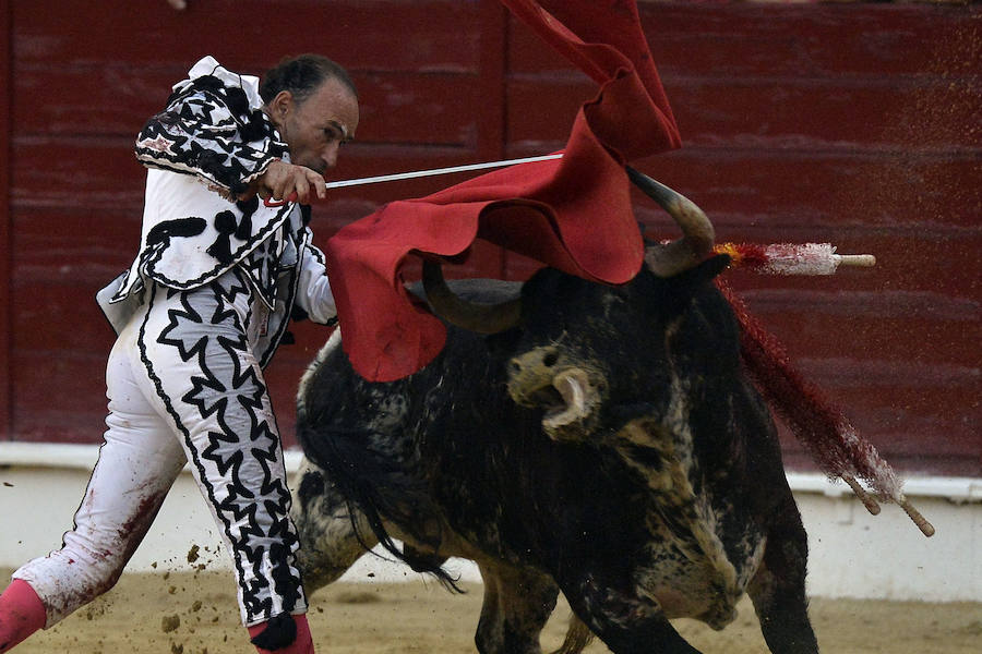 El torero celebra su última corrida junto a El Juli en la plaza de La Era de Abarán