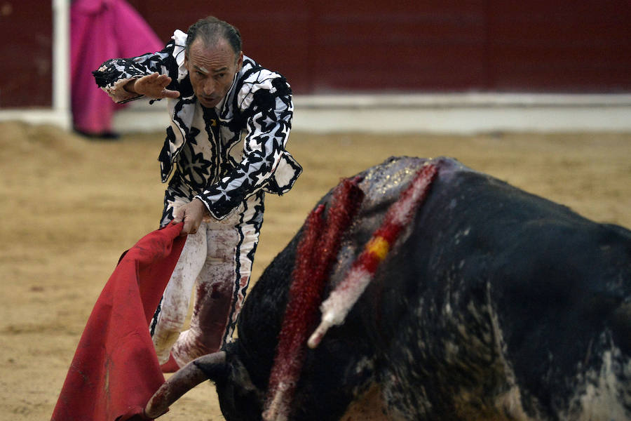 El torero celebra su última corrida junto a El Juli en la plaza de La Era de Abarán