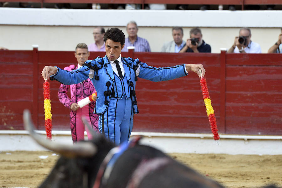 El torero celebra su última corrida junto a El Juli en la plaza de La Era de Abarán