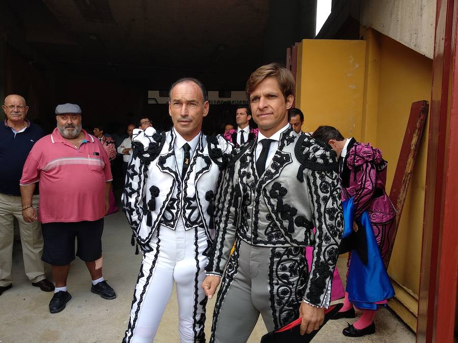 El torero celebra su última corrida junto a El Juli en la plaza de La Era de Abarán