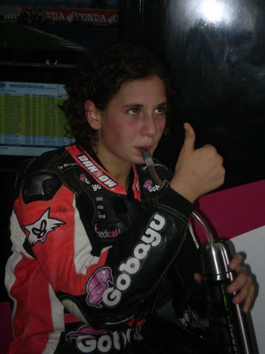 En 2011, la ceheginera comenzó a derribar barreras al convertirse en la única mujer que participó en el Campeonato de España de Motociclismo de ese año.