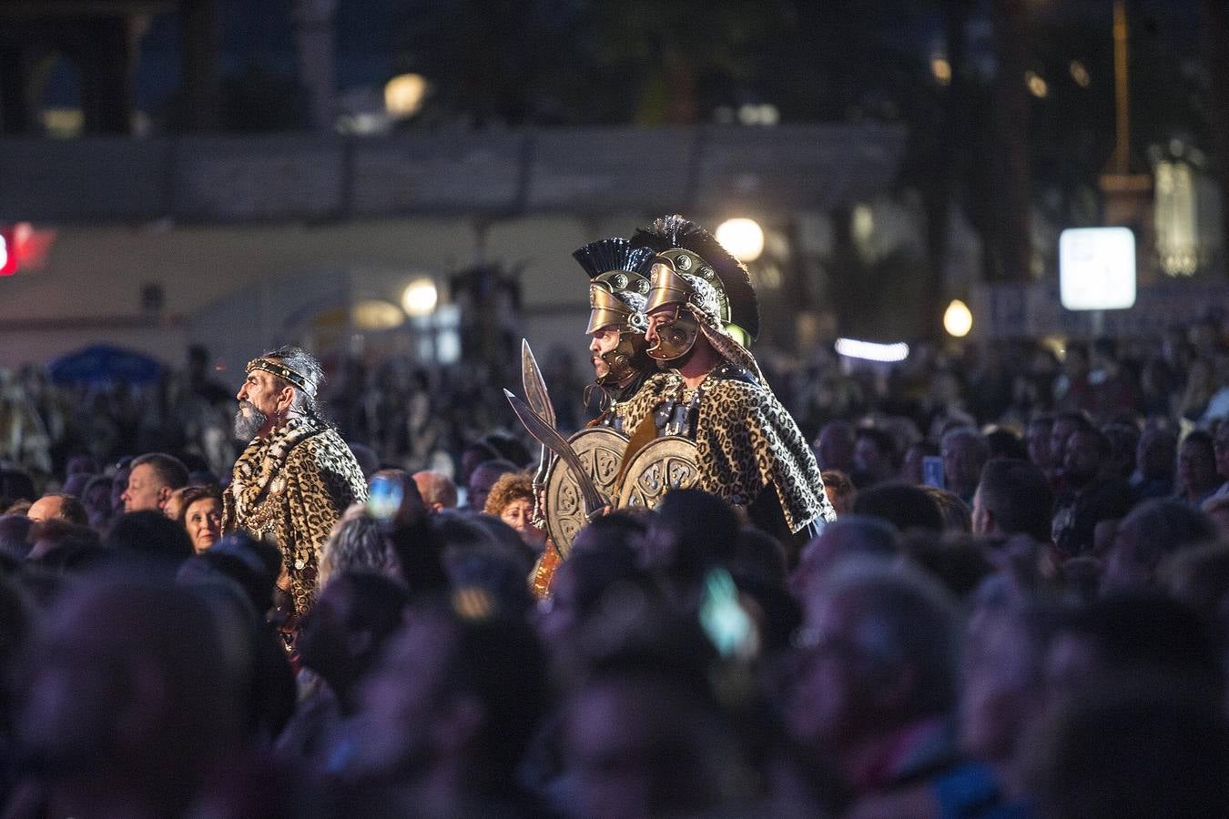 La representación de la alianza carthaginesa contra Roma mete a Cartagena en sus días más intensos de fiestas