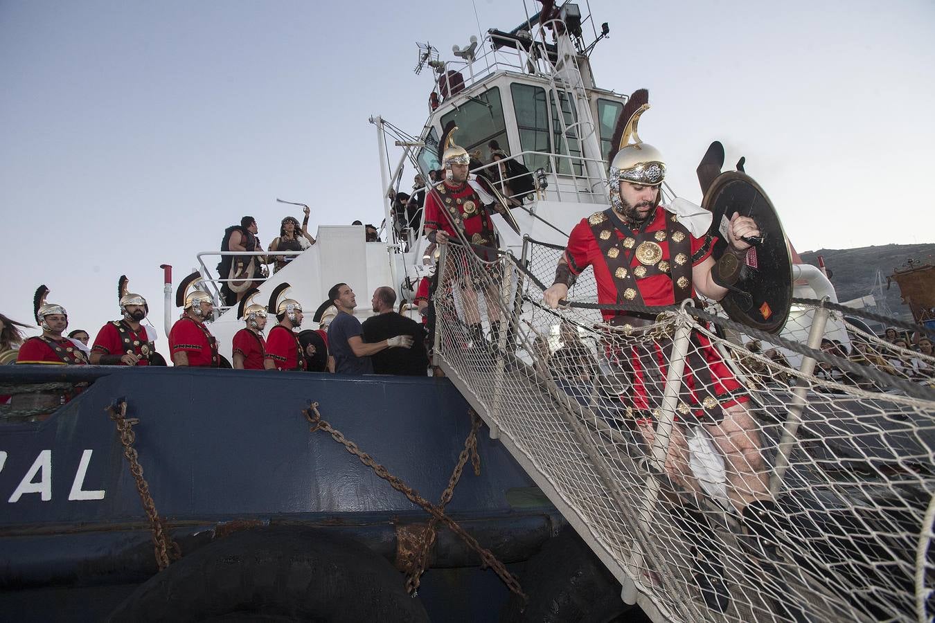 La representación de la alianza carthaginesa contra Roma mete a Cartagena en sus días más intensos de fiestas