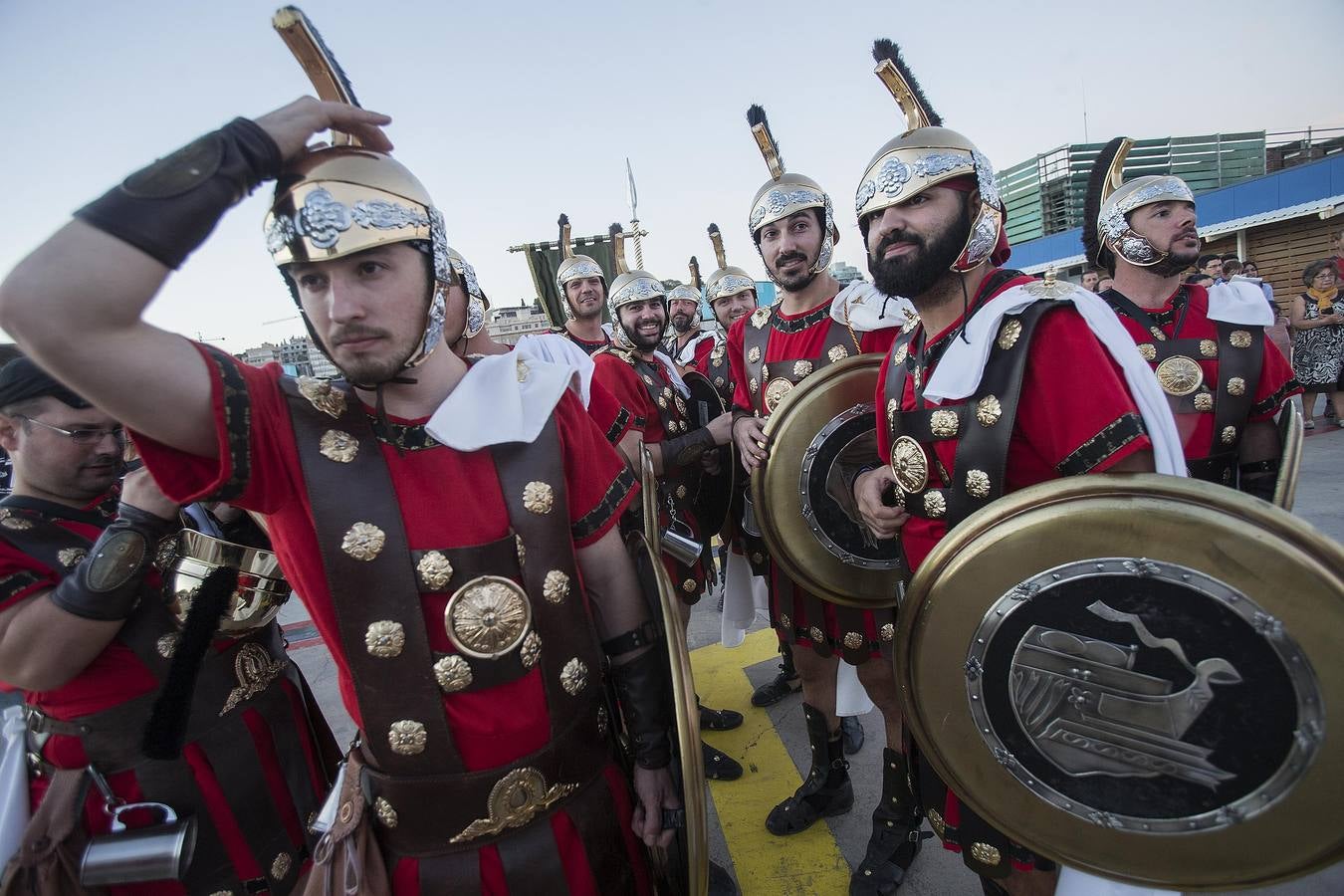 La representación de la alianza carthaginesa contra Roma mete a Cartagena en sus días más intensos de fiestas