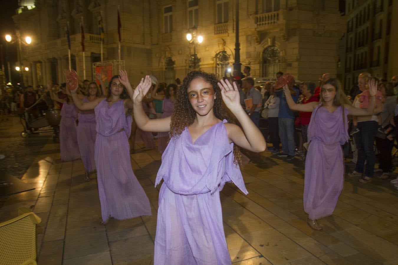 La originalidad de los actos y la uniformidad de todos sus participantes se llevan los elogios de los visitantes