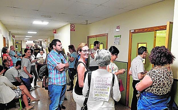 Más de 4.200 murcianmos se 'baten' por ser de Correos