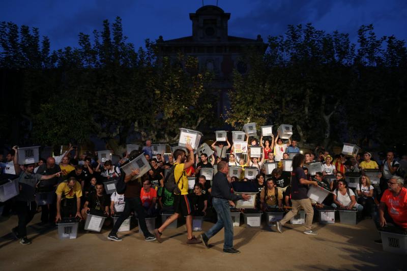 180.000 personas han acudido a la manifestación de Barcelona para conmemorar el primer aniversario del 1-O, según la Guardia Urbana