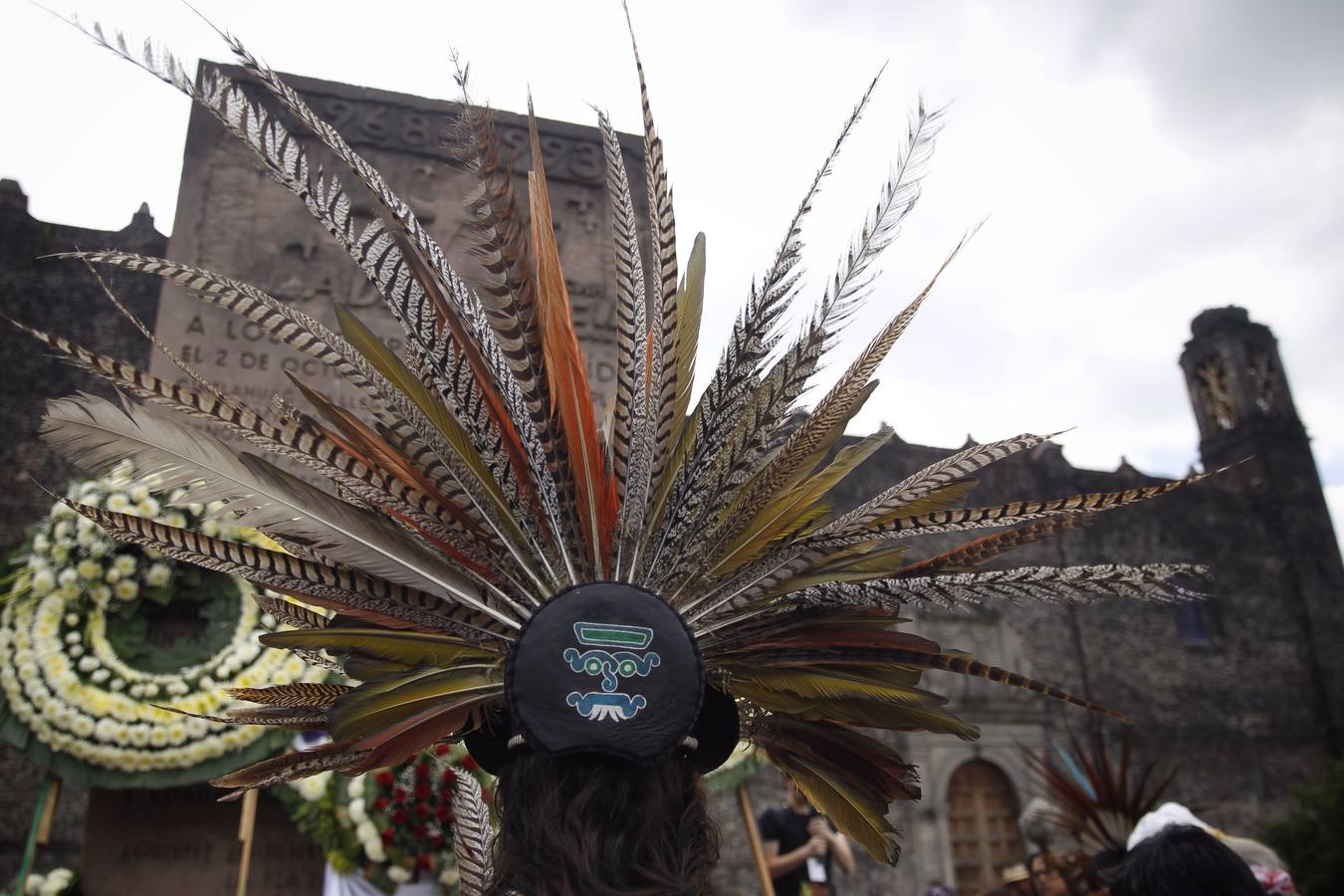 Víctimas de la represión estudiantil de 1968 y estudiantes universitarios se unieron para marchar a lo largo de Ciudad de México y exigir justicia el mismo día en que se cumplen 50 años de la masacre perpetrada por el Ejército mexicano contra un mitin de estudiantes en el barrio de Tlatelolco.