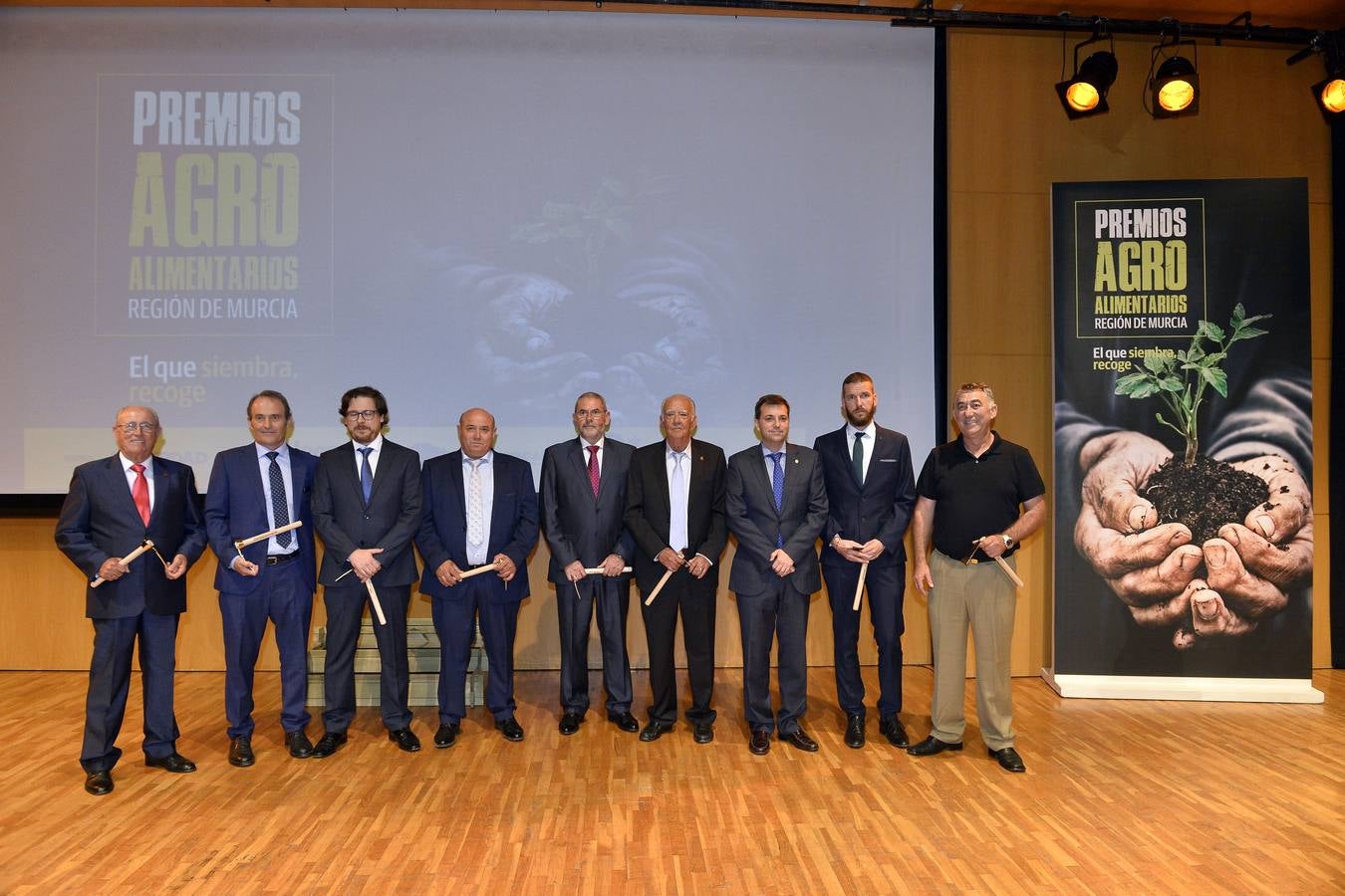 'La Verdad' reconoce la trayectoria de personas, empresas e instituciones referentes del sector agrícola