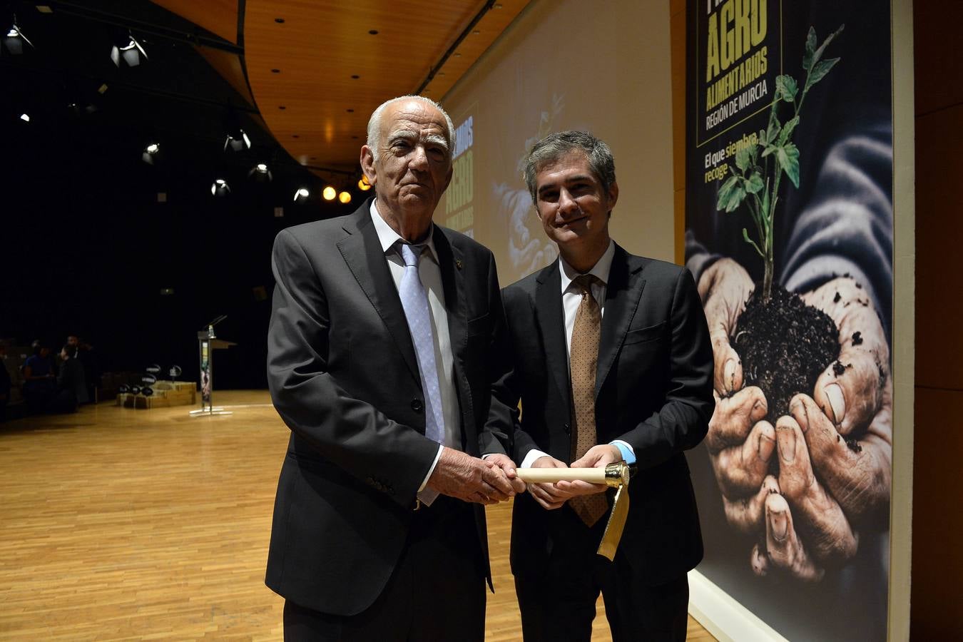 'La Verdad' reconoce la trayectoria de personas, empresas e instituciones referentes del sector agrícola