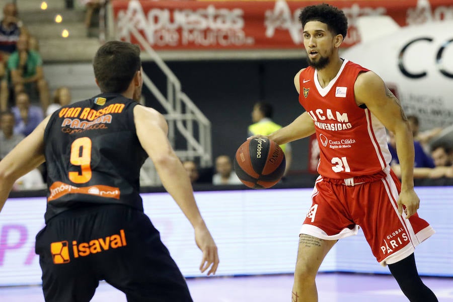 El UCAM CB pierde su primer partido de Liga en el Palacio contra el Valencia, que pasó por encima de los universitarios por 68-81