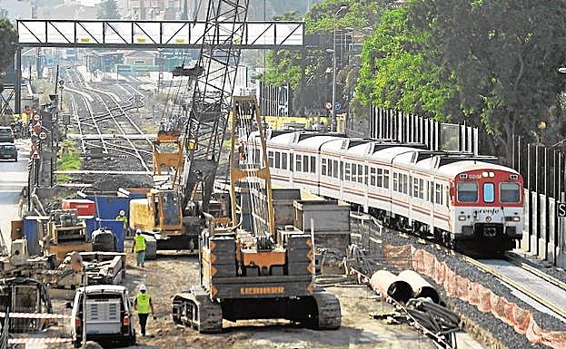 Obras de AVE en los alrededores de Santiago el Mayor.