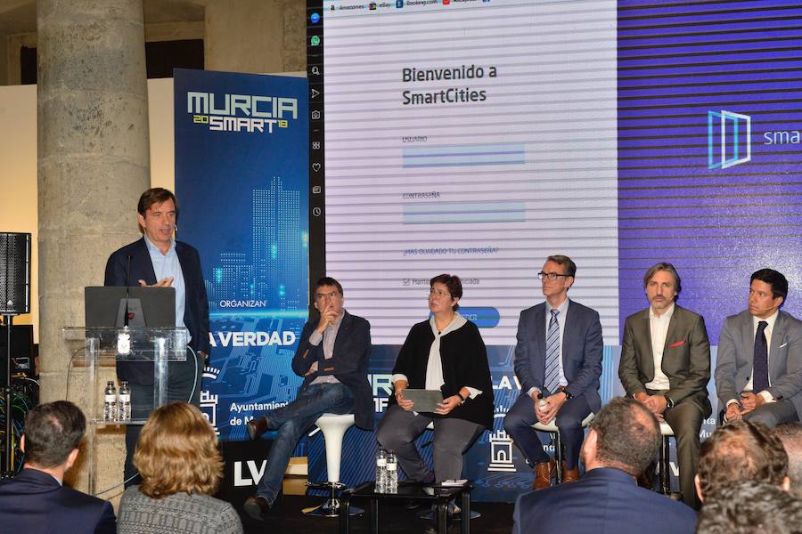 Representantes de IBM, Huawei y BlaBlaCar participan en Murcia Smart, un foro que organizan el Consistorio y 'La Verdad'