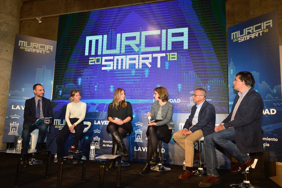 Representantes de IBM, Huawei y BlaBlaCar participan en Murcia Smart, un foro que organizan el Consistorio y 'La Verdad'