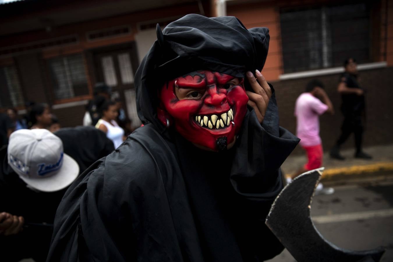 La tradicional fiesta de Los Agüizotes, un carnaval de disfraces terroríficos celebrado en Masaya (Nicaragua), se realizó este año con una disminución de participantes con motivo de las protestas al gobierno de Daniel Ortega.