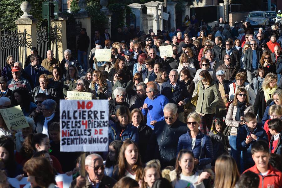 La concentración comenzó cerca de las 8.30 horas de la mañana, desde el propio Carril de las Cuatro Piedras, más concretamente donde está situado el colegio AYS
