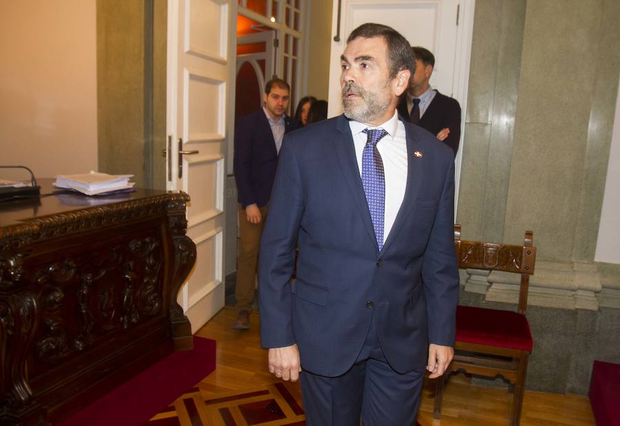 La propuesta de incompatibilidad del exalcalde José López es aplazada al próximo lunes