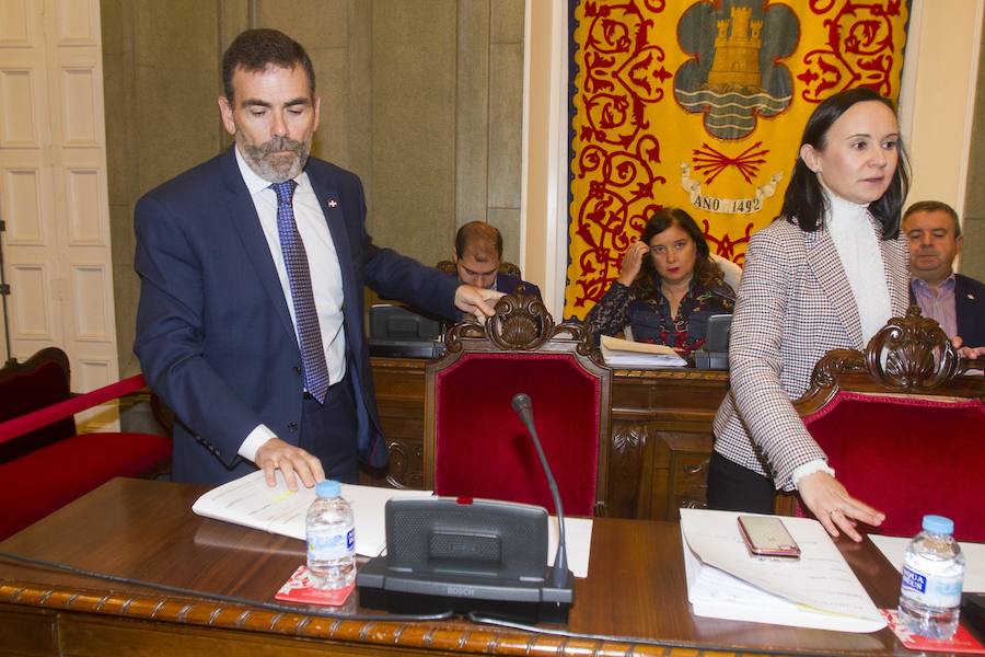 La propuesta de incompatibilidad del exalcalde José López es aplazada al próximo lunes