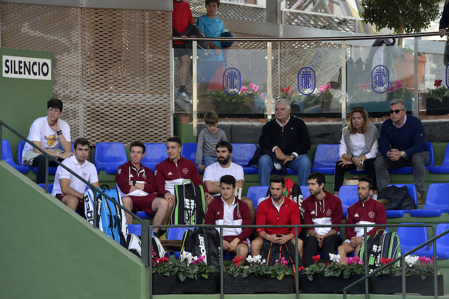 El Club de Tenis Barcino se medirá al Chamartín, mientras que el Club de Tenis Valencia se enfrentará al combinado murciano por un puesto en la final