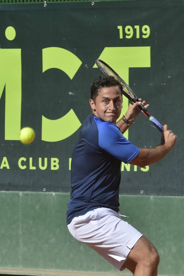 El tenista murciano logro imponerse a Álvaro López (3-6, 6-4, 6-4) en su partido de la final