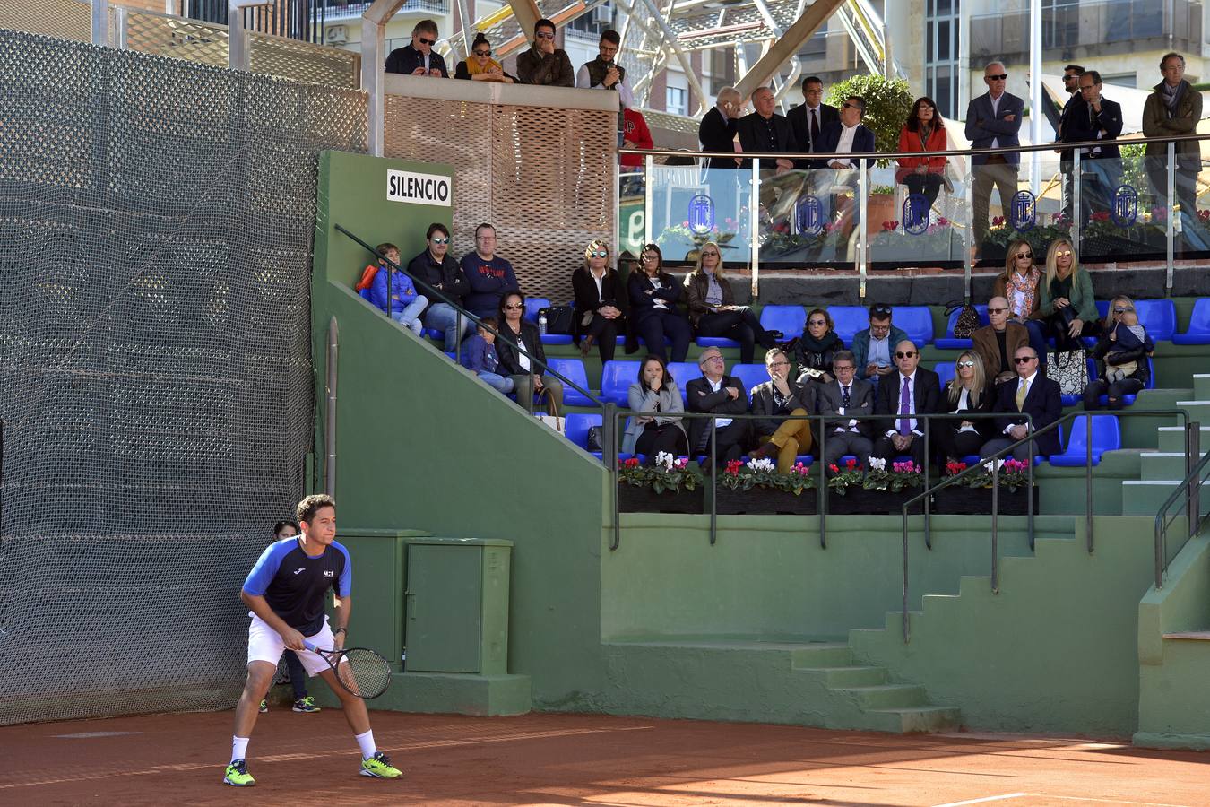 El tenista murciano logro imponerse a Álvaro López (3-6, 6-4, 6-4) en su partido de la final