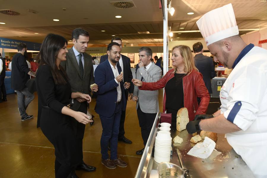 El congreso culinario que organiza 'La Verdad', arranca y se siente en todos los alrededores del congreso Auditorio Víctor Villegas