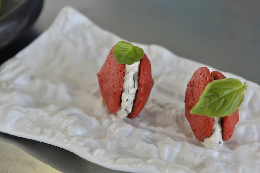 ‘Cocinando con los cinco sentidos’, ponencia de Marco Antonio Iniesta y María Egea (Restaurante Frases).