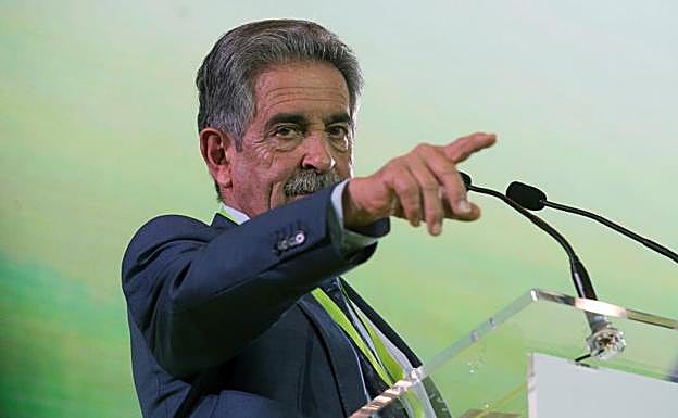 El presidente cántabro y presidente Partido Regionalista de Cantabria (PRC), Miguel Ángel Revilla. 