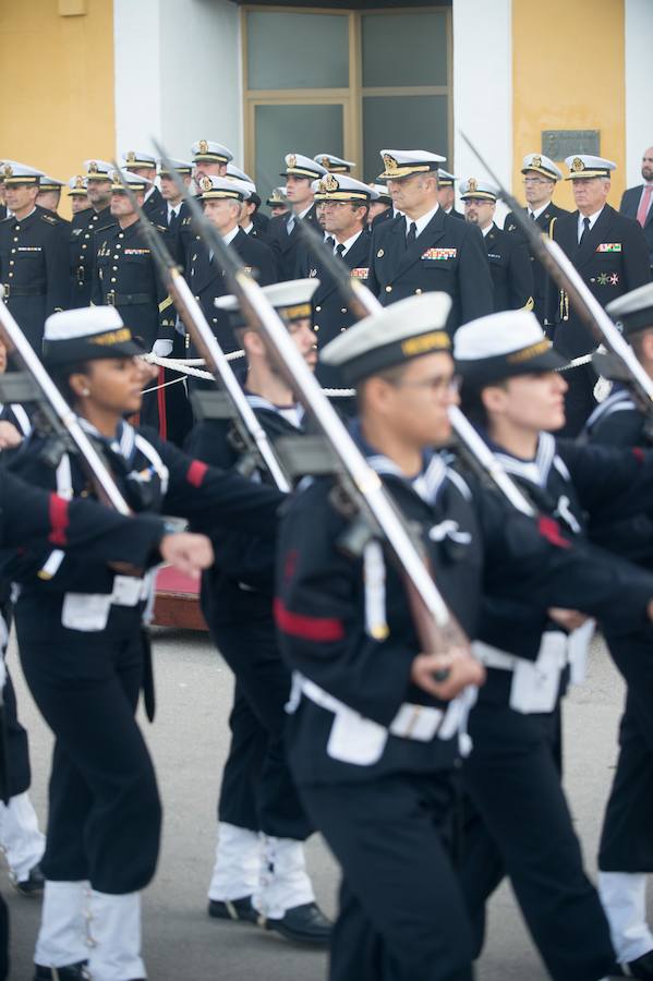 Manuel Garat Caramé, que continuará su visita por las unidades de la Armada de la ciudad portuaria este martes 13, fue designado en su nuevo cargo el 21 de septiembre por el Consejo de Ministros