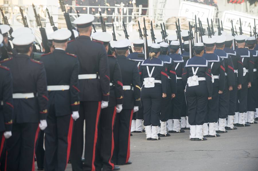 Manuel Garat Caramé, que continuará su visita por las unidades de la Armada de la ciudad portuaria este martes 13, fue designado en su nuevo cargo el 21 de septiembre por el Consejo de Ministros