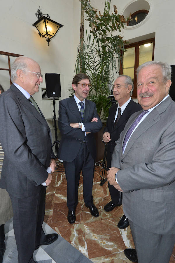 El presidente de Bankia reconoce en el Foro Nueva Murcia estar «muy satisfecho» con la fusión con BMN porque el objetivo es que fuera un proceso «rápido y eficaz»