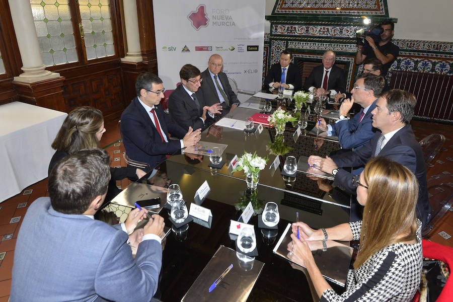 El presidente de Bankia reconoce en el Foro Nueva Murcia estar «muy satisfecho» con la fusión con BMN porque el objetivo es que fuera un proceso «rápido y eficaz»