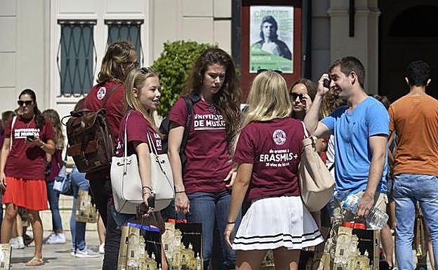 Varios alumnos de la UMU en una imagen de archivo. 