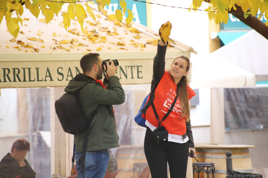 Unos cien fotógrafos participan en este concurso, organizado por 'La Verdad'