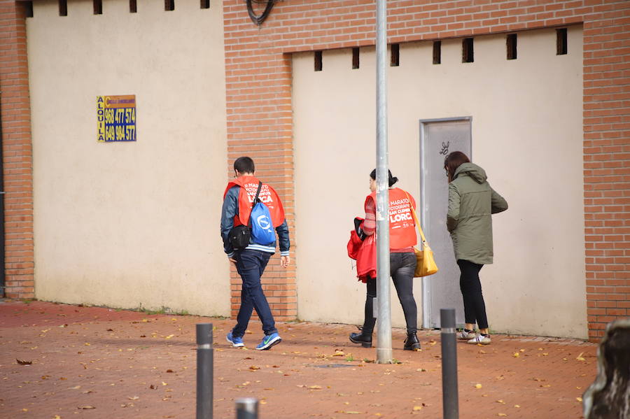 Unos cien fotógrafos participan en este concurso, organizado por 'La Verdad'