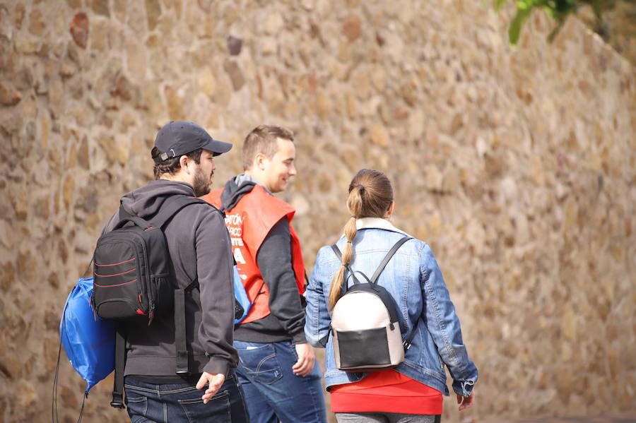 Unos cien fotógrafos participan en este concurso, organizado por 'La Verdad'